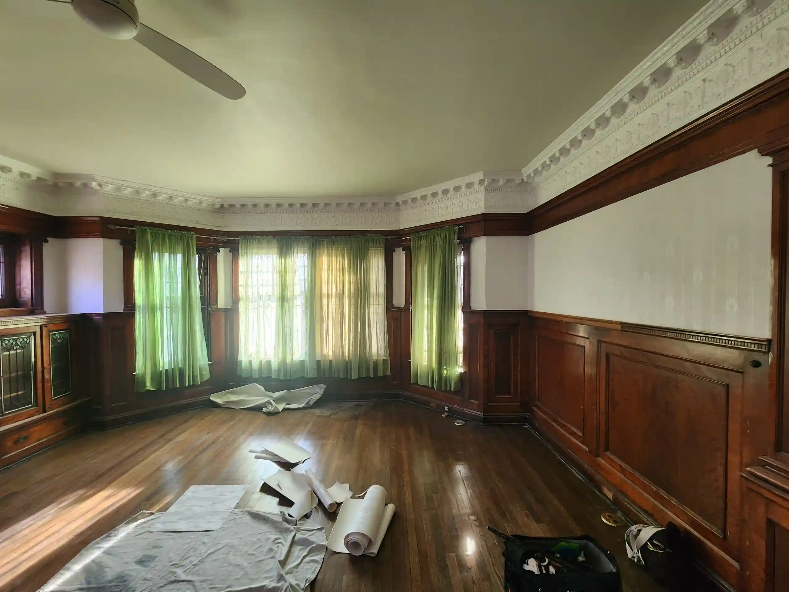 Historic wallpaper detail in Dallas home